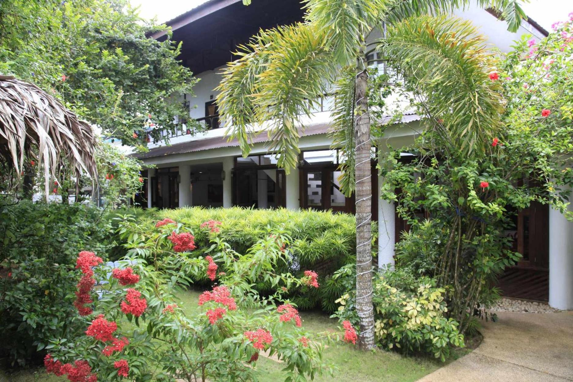 Sunz En Coron Resort Exterior photo