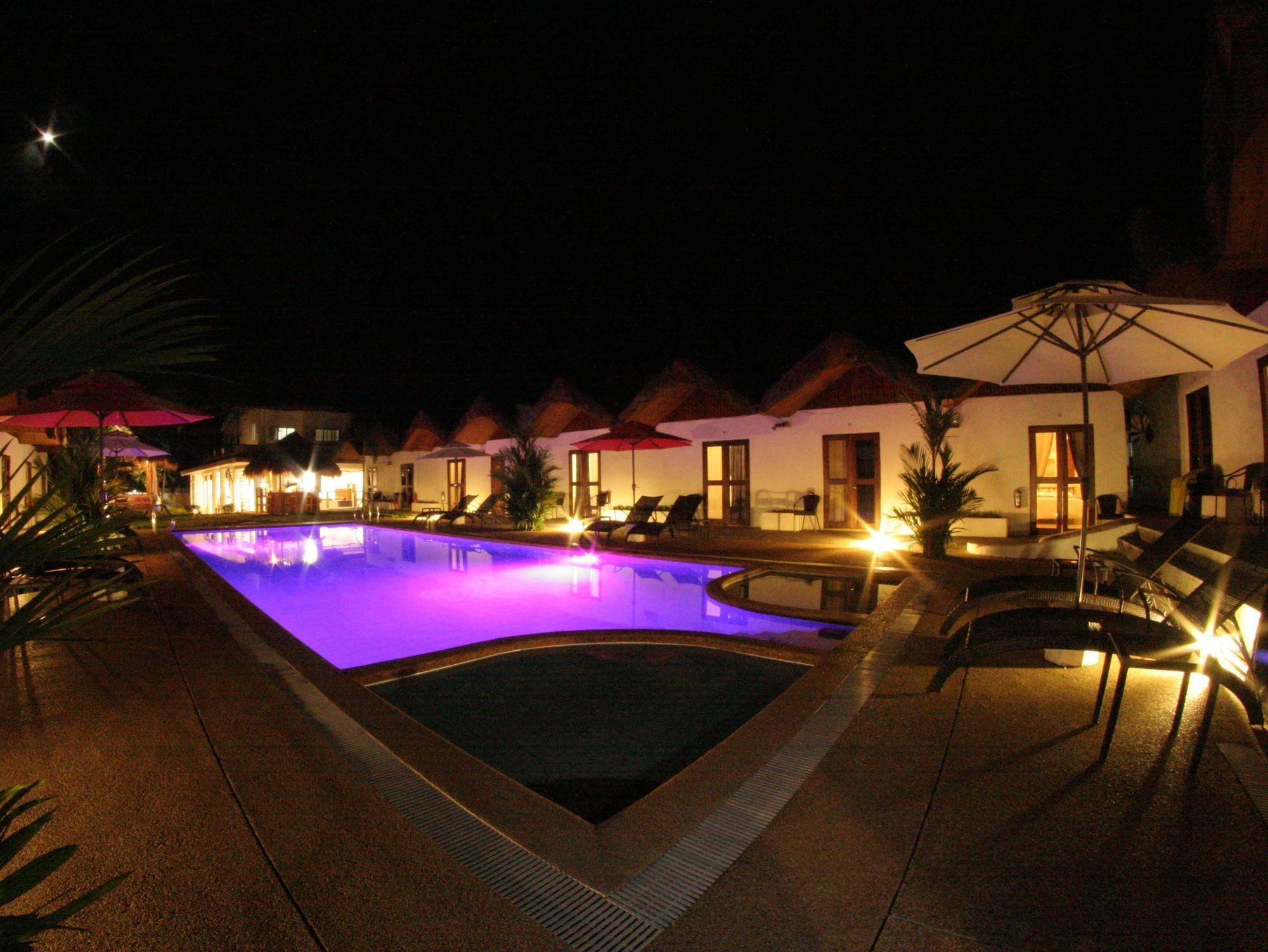 Sunz En Coron Resort Exterior photo