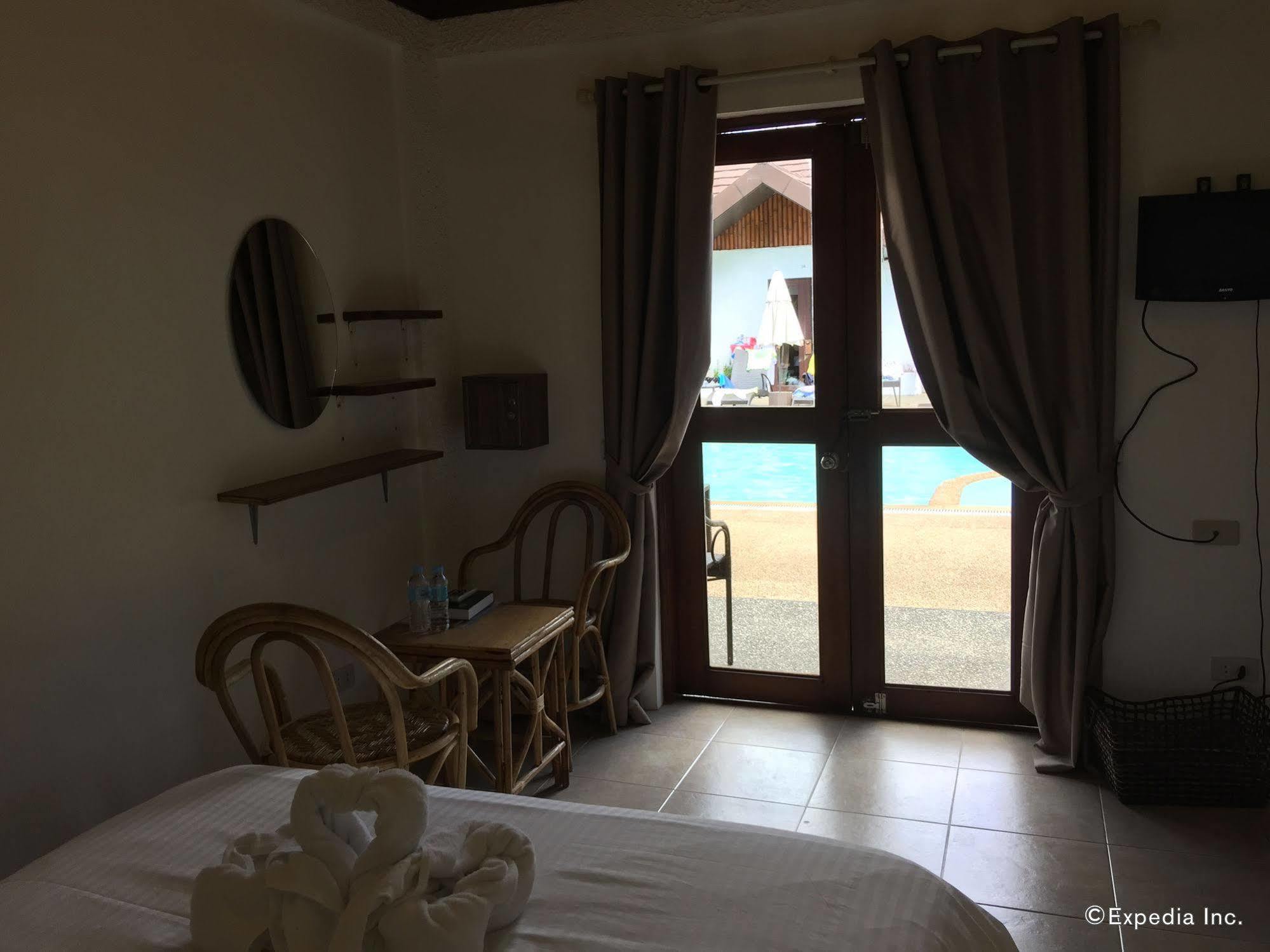 Sunz En Coron Resort Exterior photo